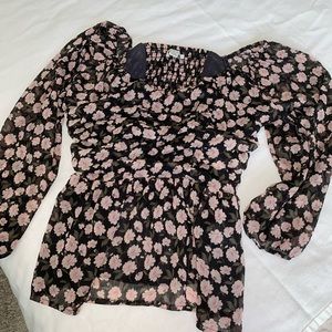 american eagle blouse with puff sleeves and rouched back